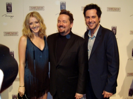 terry-fator-red-carpet-gala-premiere 022
